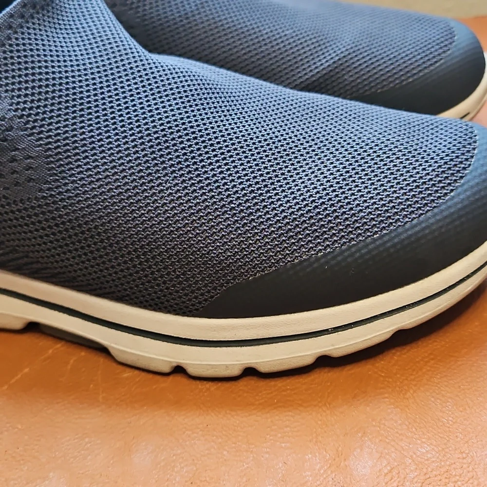Skechers GOWALK 5 Navy ULTRA GO Size 12